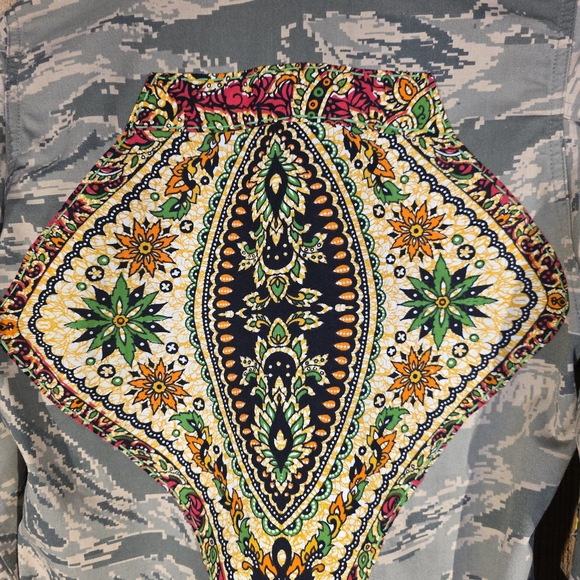 Upcycled Camouflage Utility Military Jacket - Picture 8 of 16